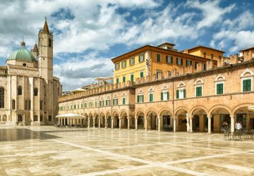 ascoli piceno piazza del popolo