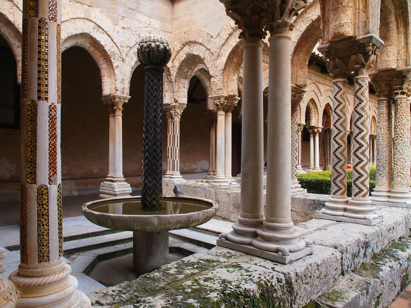 chiostro della cattedrale di Monreale