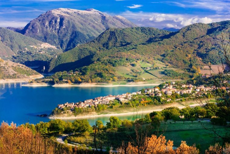 panoramica del Lago del Turano