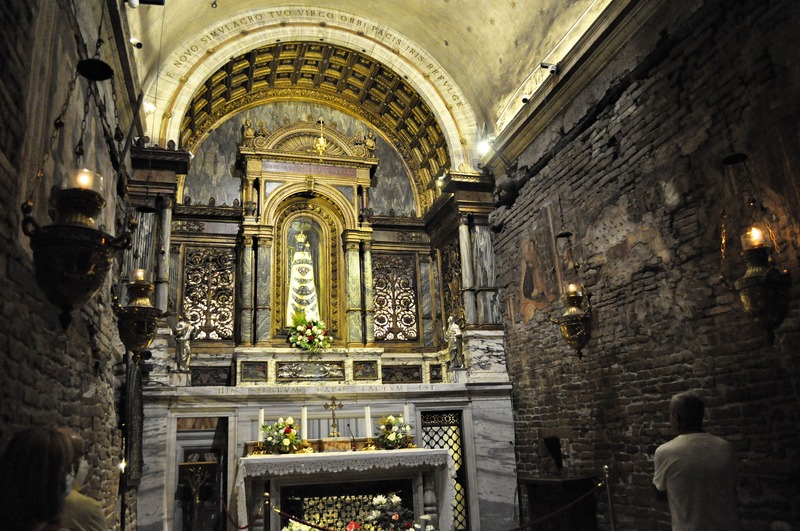 interno chiesa di Loreto