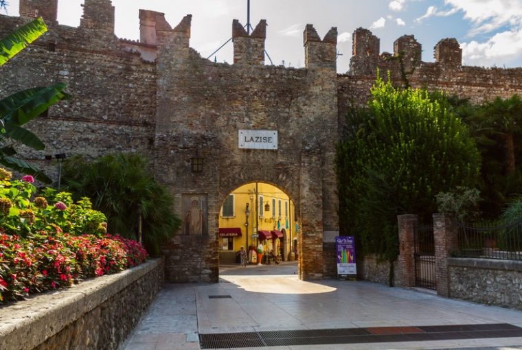 Lazise porta