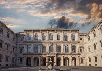 Palazzo Barberini facciata ingresso